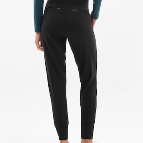 Athleta Venice High Rise Jogger
Size S - Picture 4 of 6